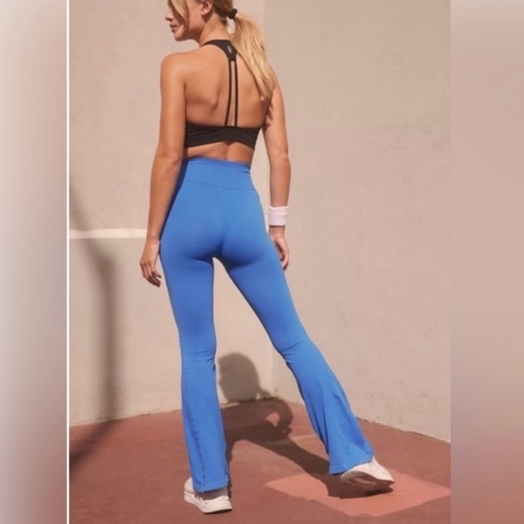 NWOT FP Movement Good Karma Flare Leggings - Blue/African Violet - XS/S - Picture 4 of 6